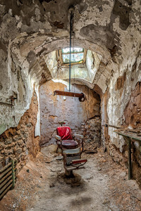 The barber's chair 1/15